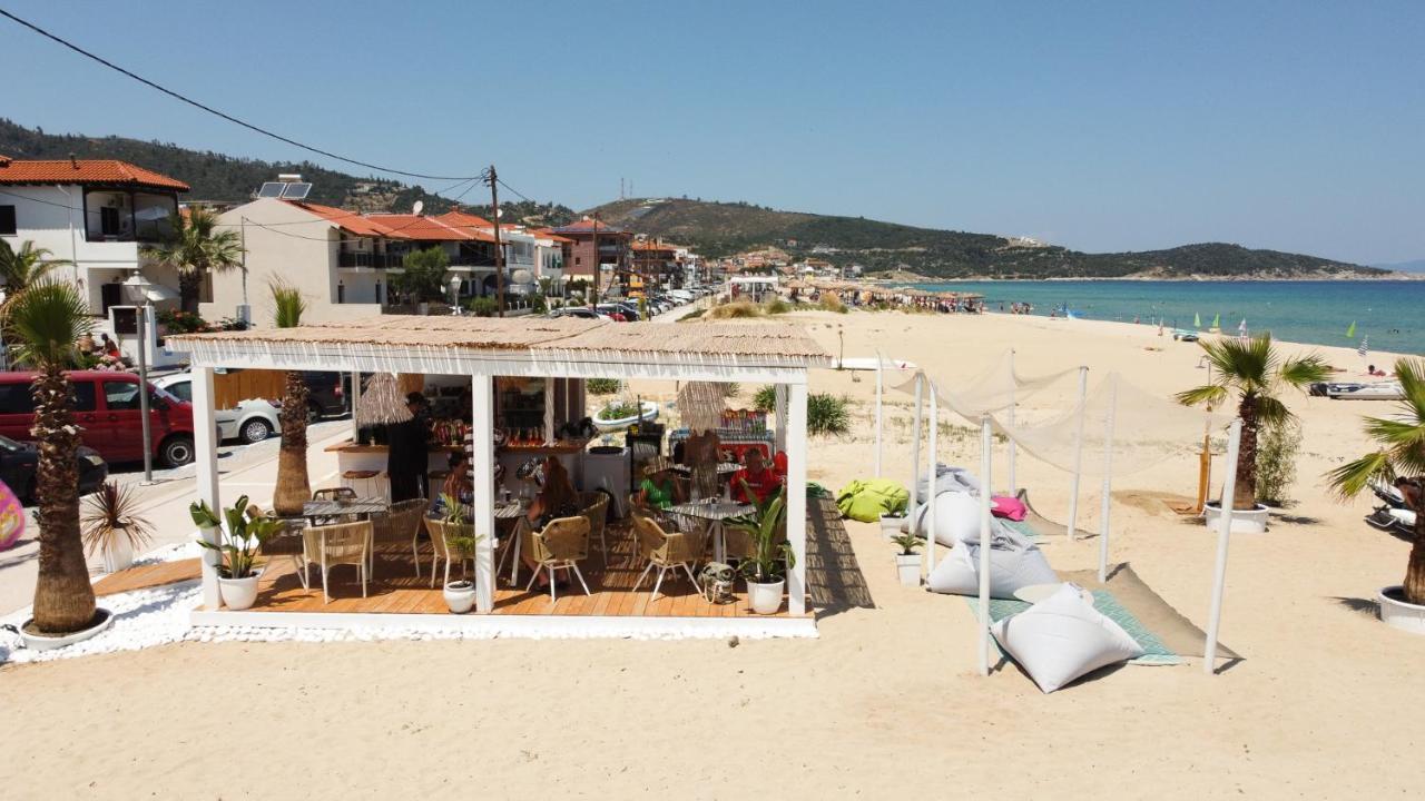 Cocoon Hotel-Beach Bar Сарти Экстерьер фото