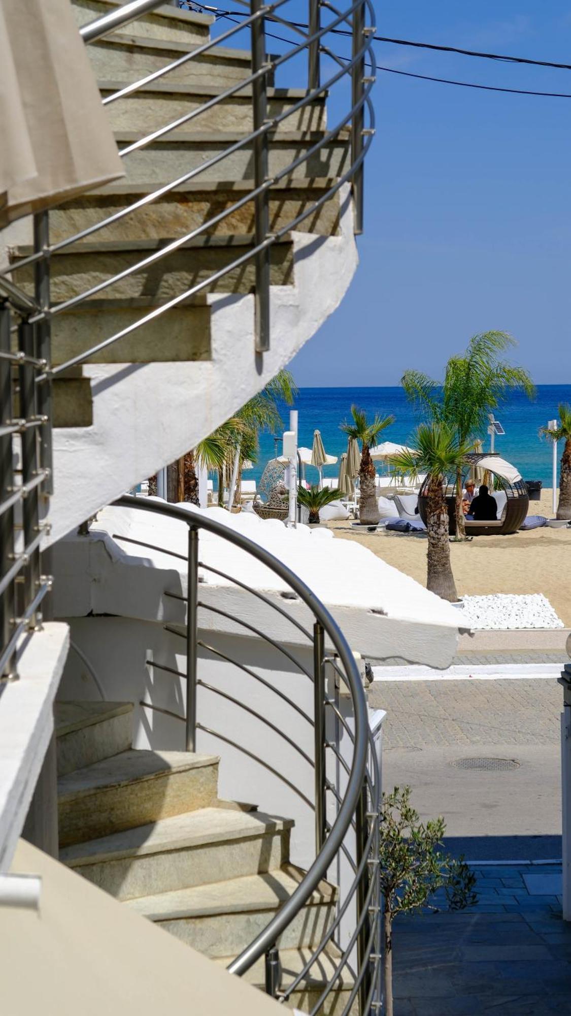 Cocoon Hotel-Beach Bar Сарти Экстерьер фото